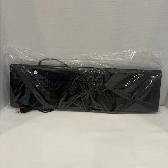 Wired Desktop Computer Keyboard — New in Box No tags - Picture 4 of 4
